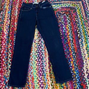 Levi’s 529 curvy straight leg jean